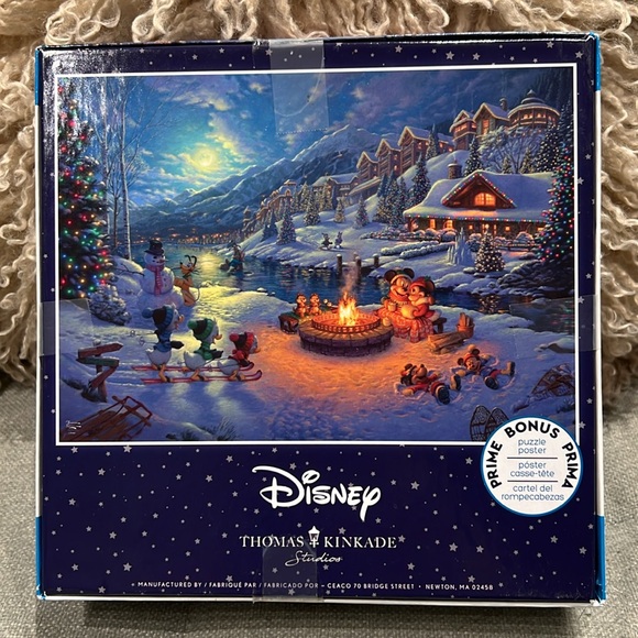 Thomas Kinkade Holiday Disney Mickey & Minnie Christmas Lodge puzzle - Picture 2 of 3